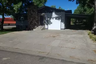 730 Green St, Craig, CO 81625 - Photo 3