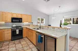 404 Ballard Cir, Silt, CO 81652 - Photo 7