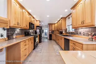 590 Steele St, Craig, CO 81625 - Photo 17