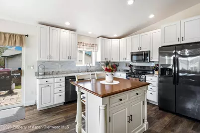 1717 Orchard Avenue, Silt, CO 81652 - Photo 9
