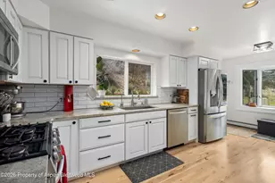 205 Alpine Ct, Glenwood Springs, CO 81601 - Photo 5
