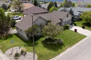 52 Lodge Pole Cir, Parachute, CO 81635 - Photo 3