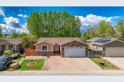 353 W Orchard Avenue, Silt, CO 81652 - Photo 3