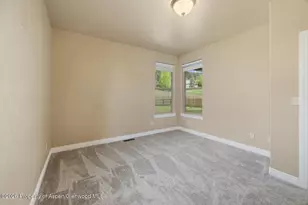 541 Wagon Wheel Cir, New Castle, CO 81647 - Photo 25
