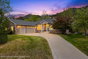541 Wagon Wheel Cir, New Castle, CO 81647 - Photo 35