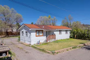 385 S 7th St, Carbondale, CO 81623 - Photo 3
