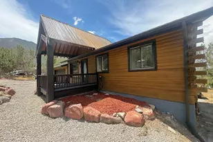 319 Glen Eagle Cir, New Castle, CO 81647 - Photo 3