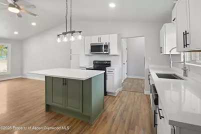 319 Gleneagle Circle, New Castle, CO 81647 - Photo 9