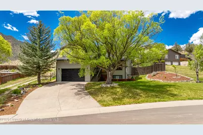 823 Mountain View Drive, New Castle, CO 81647 - Photo 3