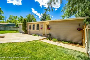 27 Pica Ln, Carbondale, CO 81623 - Photo 11