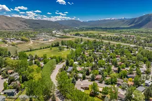 27 Pica Ln, Carbondale, CO 81623 - Photo 13