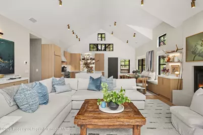 507 W Main Street #C-201, Aspen, CO 81611 - Photo 11