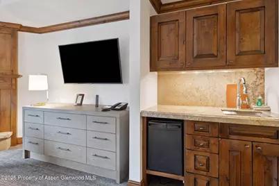 415 E Dean St., Unit 38, Week 33, Aspen, CO 81611 - Photo 27
