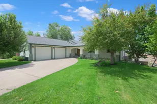 433 Eagles View Ct, Silt, CO 81652 - Photo 37