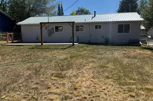 806 Steele St, Craig, CO 81625 - Photo 3