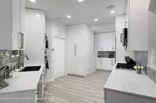 736 W Smuggler St, Aspen, CO 81611 - Photo 7