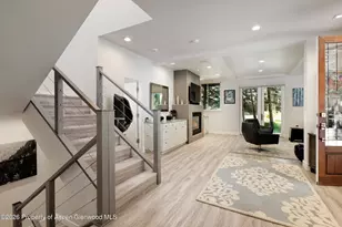 736 W Smuggler St, Aspen, CO 81611 - Photo 5