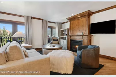 415 E Dean St, Unit 50, Week 8, Aspen, CO 81611 - Photo 5