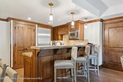 415 E Dean St, Unit 36, Week 33, Aspen, CO 81611 - Photo 7