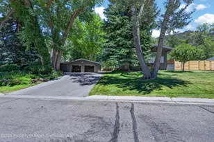 1622 Bennett Ave, Glenwood Springs, CO 81601 - Photo 3