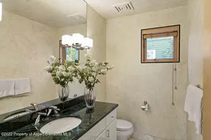 530 W Francis St, Aspen, CO 81611 - Photo 17