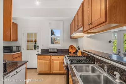 560 Spruce Street, Aspen, CO 81611 - Photo 9
