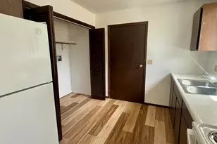 868 Washington St, Craig, CO 81625 - Photo 5