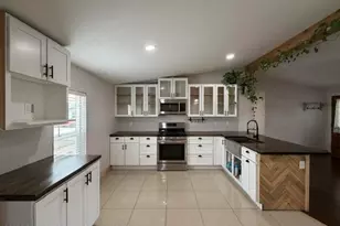 925 W 1st St, Craig, CO 81625 - Photo 11