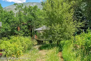 813 W Smuggler St, Aspen, CO 81611 - Photo 65