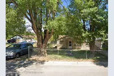 910 Park Avenue, Rifle, CO 81650 - Photo 1