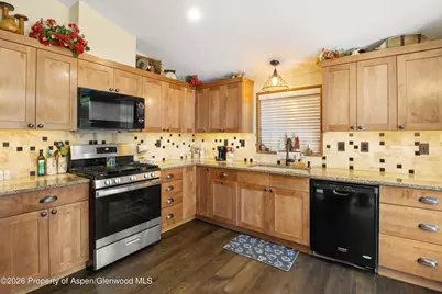 125 Center Drive #39, Glenwood Springs, CO 81601 - Photo 5