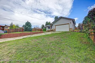 1139 Wilson Cir, Craig, CO 81625 - Photo 3