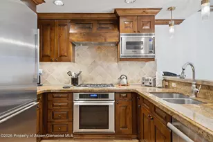 415 E Dean St Unit 26 Week 33, Aspen, CO 81611 - Photo 5