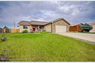 2096 W 2nd Street, Craig, CO 81625 - Photo 5