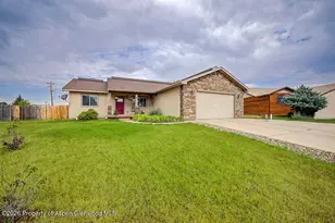2096 W 2nd St, Craig, CO 81625 - Photo 5