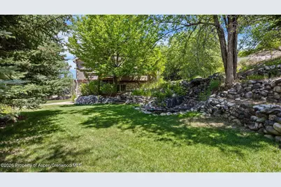 390 Jenny Place, New Castle, CO 81647 - Photo 3