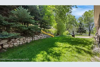 390 Jenny Place, New Castle, CO 81647 - Photo 35