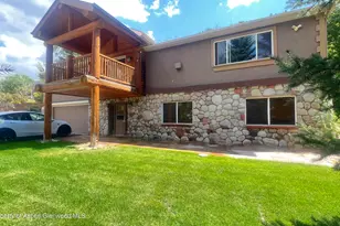 390 Jenny Pl, New Castle, CO 81647 - Photo 39
