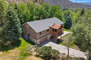390 Jenny Pl, New Castle, CO 81647 - Photo 5