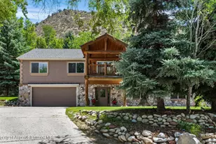390 Jenny Pl, New Castle, CO 81647 - Photo 1