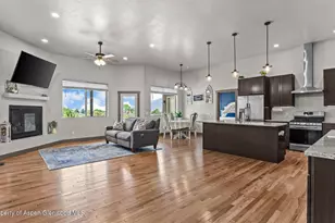40 Eagle Ridge Dr, Parachute, CO 81635 - Photo 3