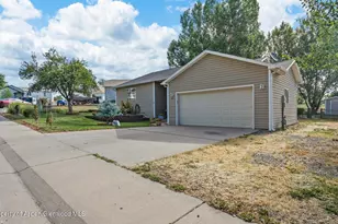 1482 Graham Ct, Rifle, CO 81650 - Photo 3