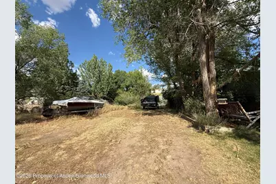915 Washington Street, Craig, CO 81625 - Photo 5