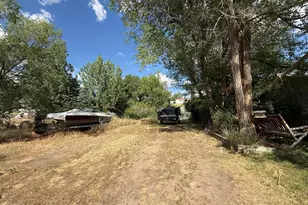 915 Washington St, Craig, CO 81625 - Photo 5