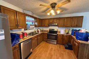 915 Washington St, Craig, CO 81625 - Photo 9
