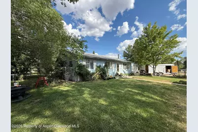 915 Washington Street, Craig, CO 81625 - Photo 3