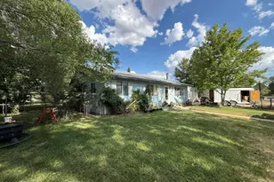 915 Washington St, Craig, CO 81625 - Photo 3