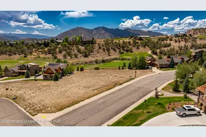 271 Deer Valley Drive, New Castle, CO 81647 - Photo 3