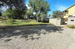 161 E 10th St, Rifle, CO 81650 - Photo 25