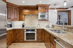 415 E Dean St #47 Weeks 51/52, Aspen, CO 81611 - Photo 7